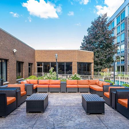 Sheraton Ann Arbor Hotel Exterior foto